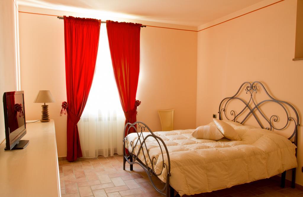 Villa Degli Ulivi Ασίζη Δωμάτιο φωτογραφία